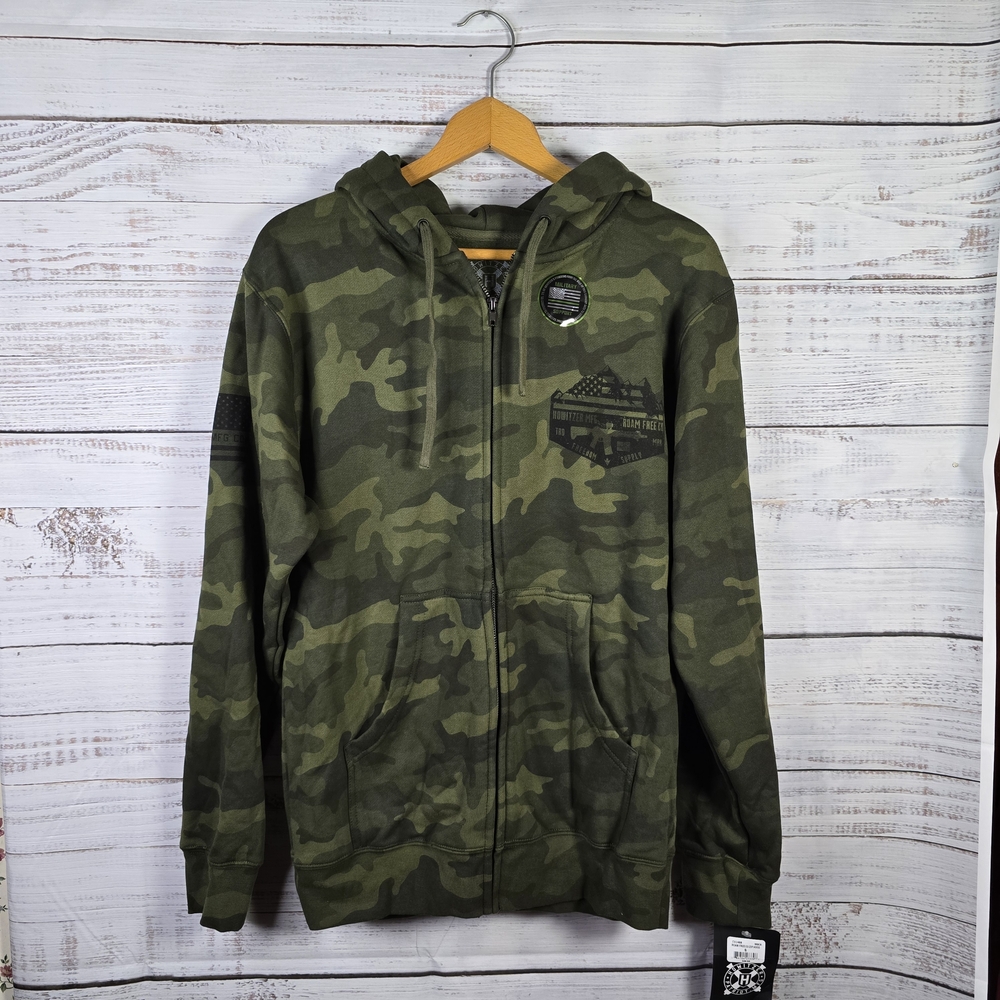 Howitzer Manufacturing Co camo zip-up hoodie‎ in size small. Green camouflage